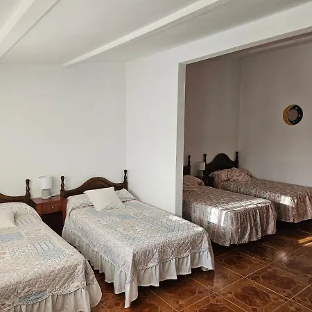 As Rosas Turisticos * Cambados